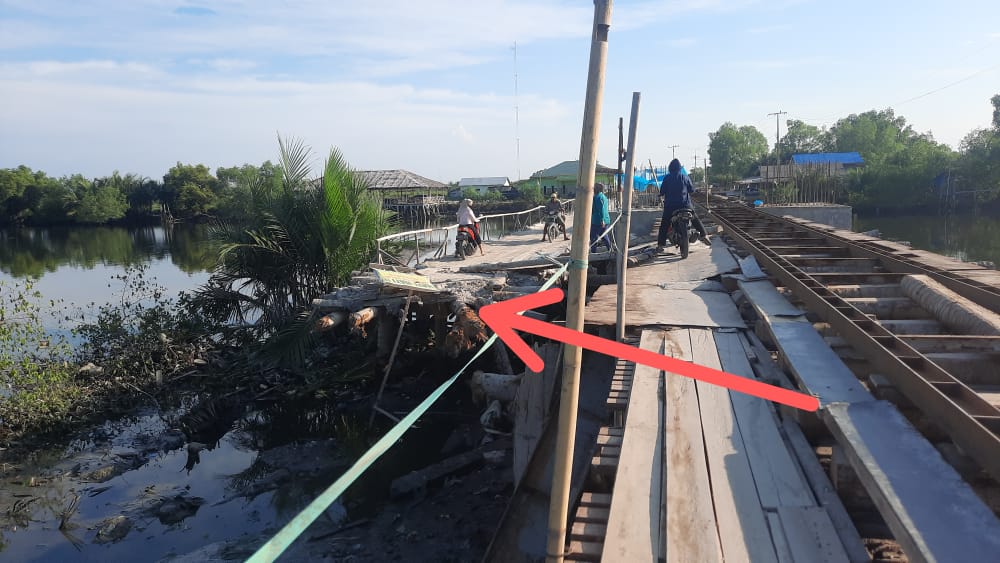 Kesal Jembatan Yang Roboh Tak Kunjung Diperbaiki, Warga Akan Aksi  dan Juga Minta Kadis PUPR Kabupaten Deli Serdang Segera Dicopot