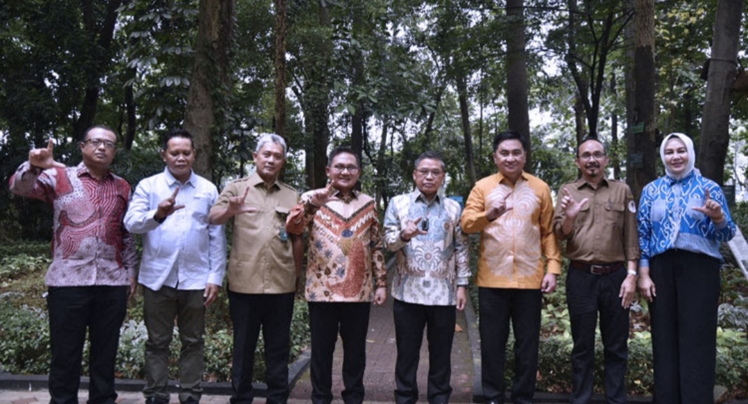 Walikota Gorontalo Gelar Pertemuan Dengan Kementrian LHK, ini Bocorannya