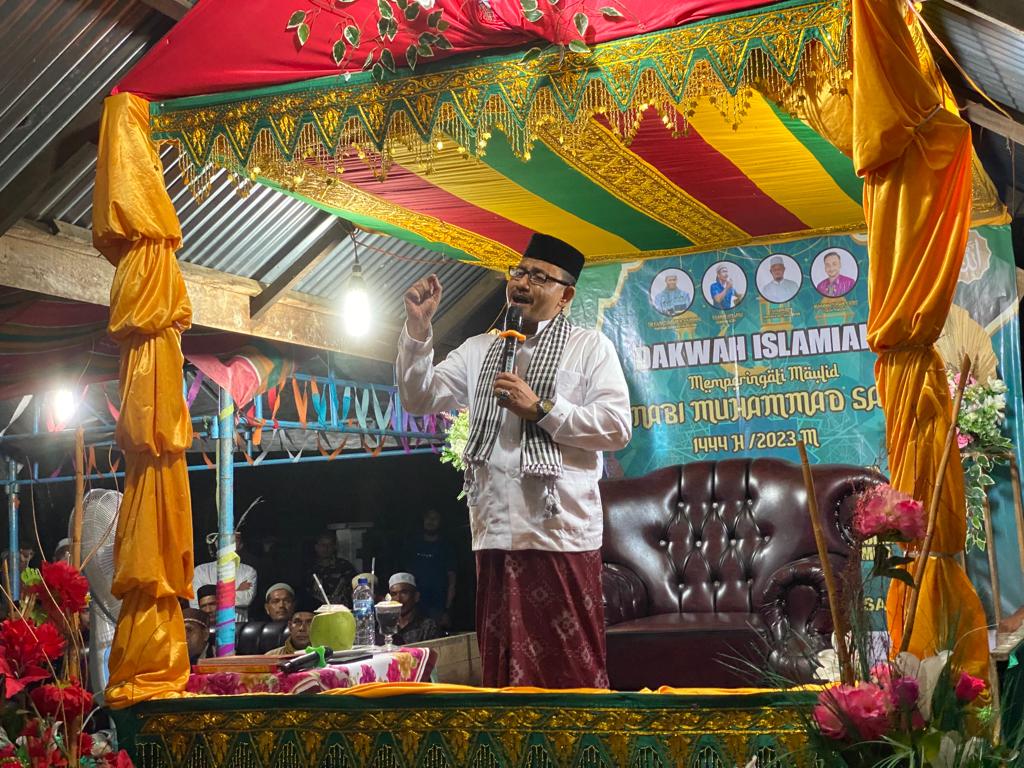 Dakwah Haji Uma di Dusun Teumpeun, Ajak Masyarakat Bersatu di Hadapan Ribuan Jamaah